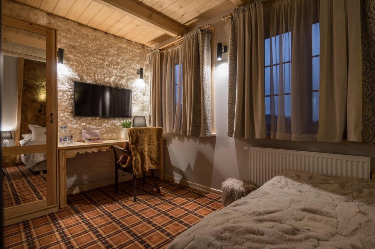 Double Room,1002262569:JPEG